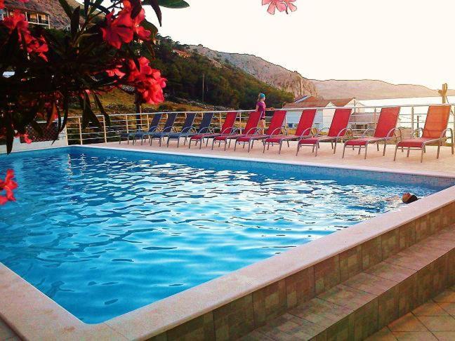 Kuca Pecine Bed & Breakfast Metajna Ngoại thất bức ảnh