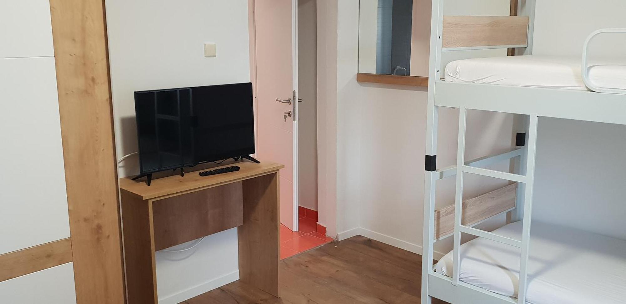 Kuca Pecine Bed & Breakfast Metajna Ngoại thất bức ảnh
